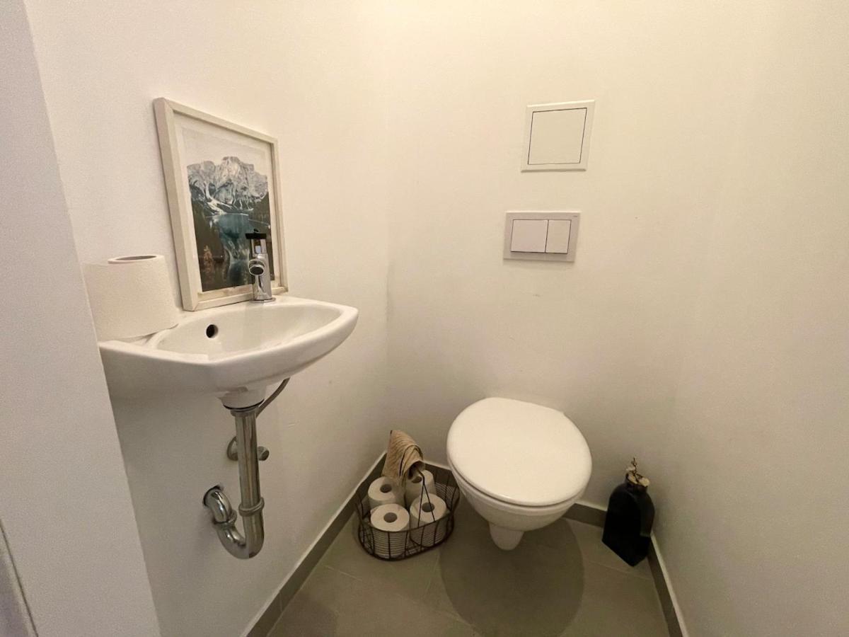 Apartment Altbau Mit Stil Im Dritten *